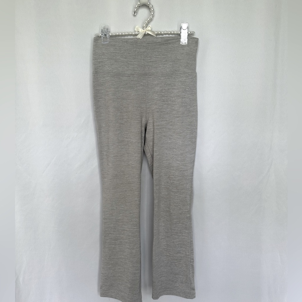 Danskin Light Gray Cropped Sweatpants size small